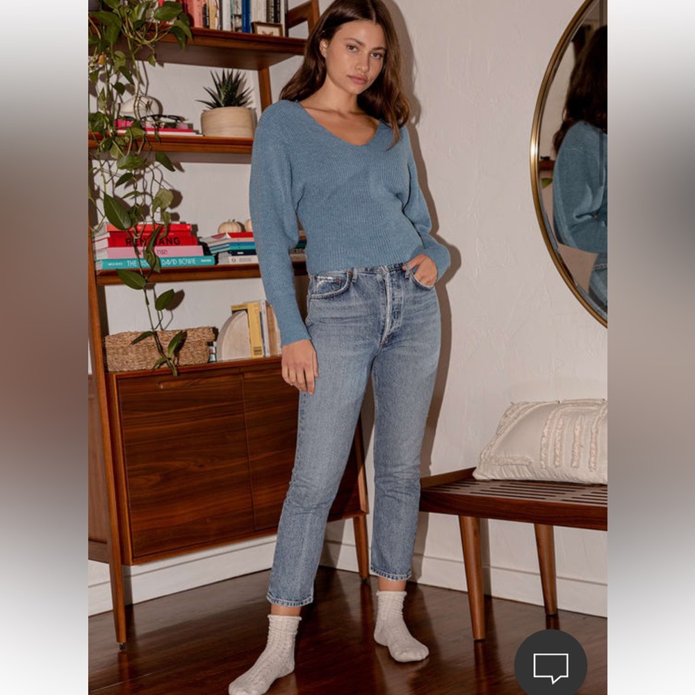 Lulus dusty blue balloon sleeve v neck! Unique color.